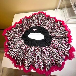 pink and black Tutu  made by Chic by Tutu-couture,size 5 to 6.